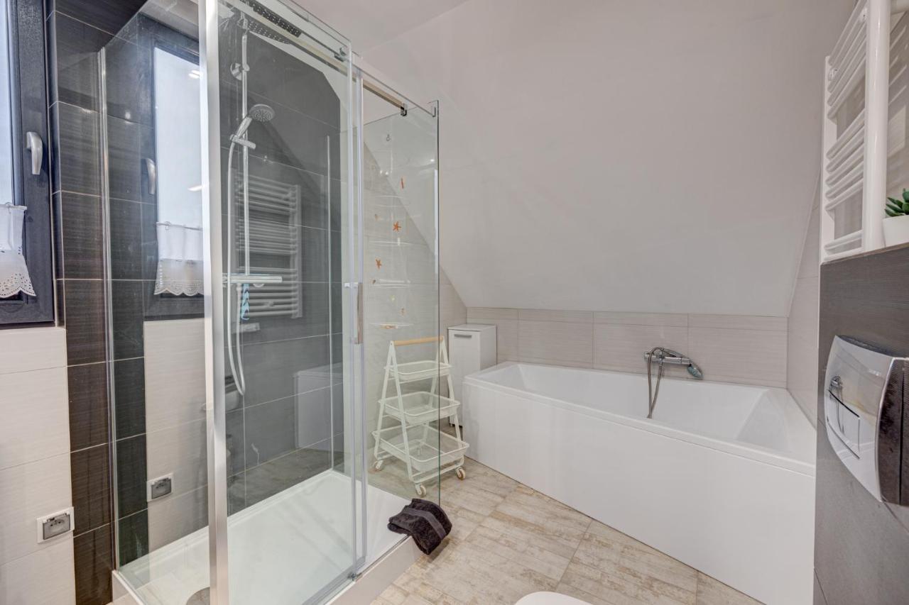 Zastan Dom Wakacyjny Baltic Home & Dom Baltic Home Garden Inn מראה חיצוני תמונה